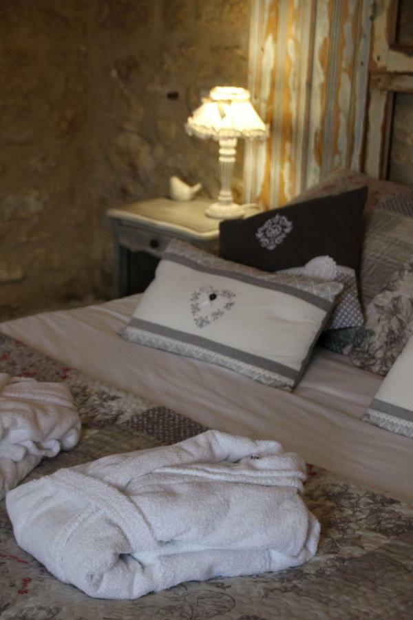 La Bastide des Songes - Demeure d'hôtes Robion en Luberon Exterior foto